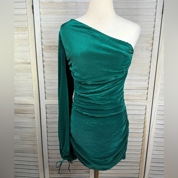 LUCY IN THE SKY One Shoulder Ruched Mini Dress Drawstring Sleeve Emerald Green-L - Picture 1 of 5